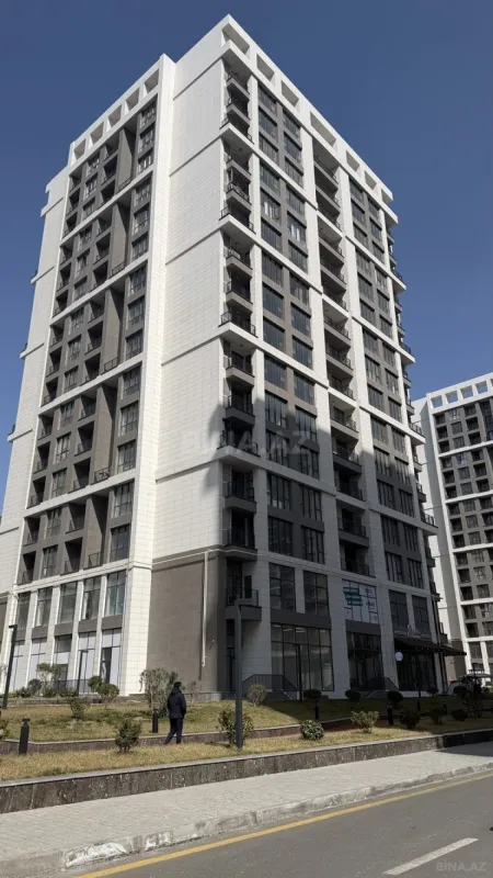 Satılır obyekt 165.8 m²