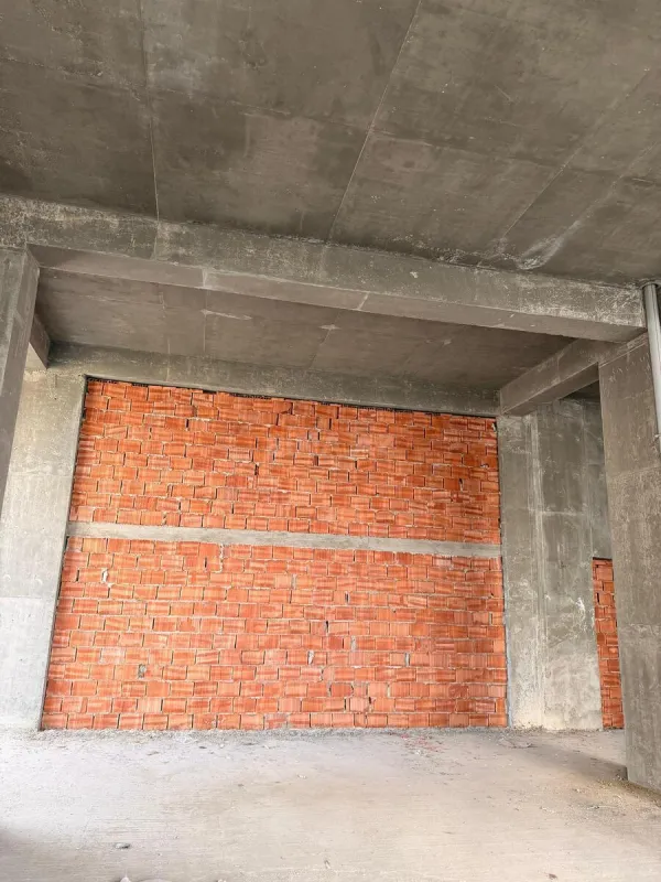 Satılır obyekt 197.8 m²