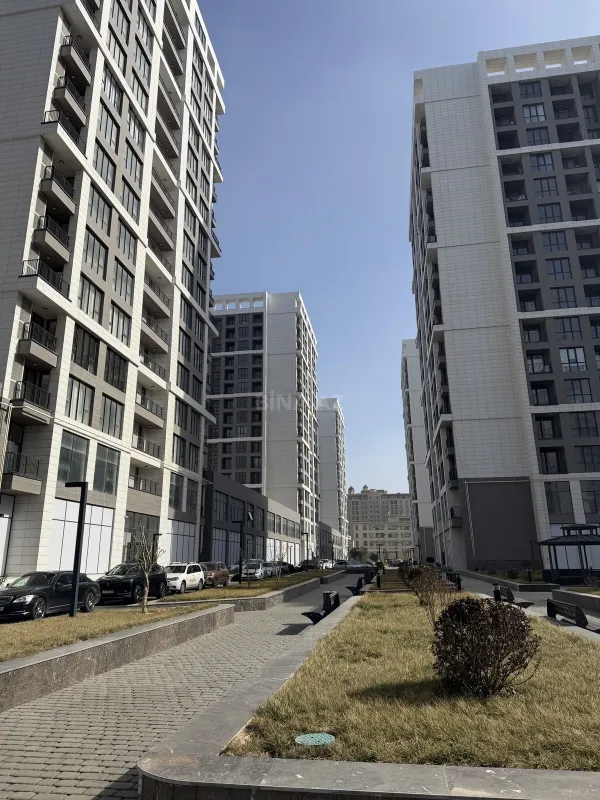 Satılır obyekt 289.4 m²