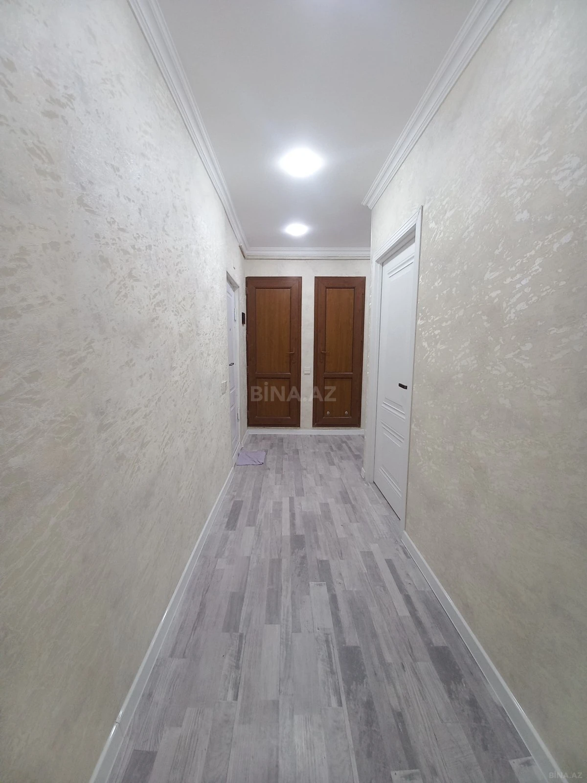 Satılır 2 otaqlı mənzil 60 m²