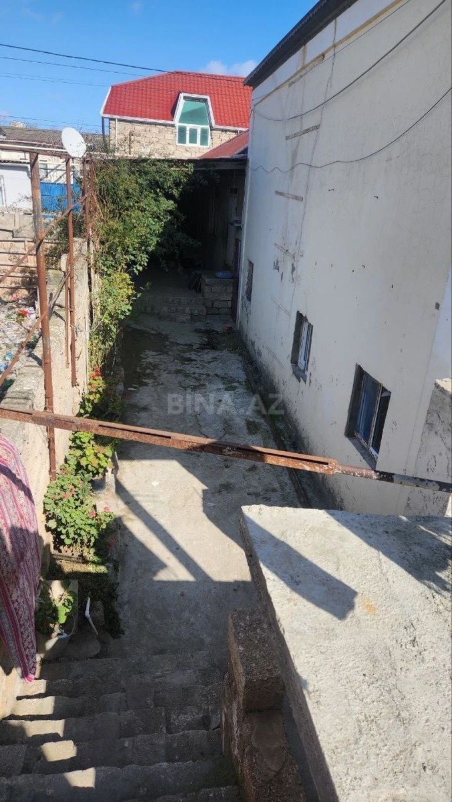 Satılır 5 otaqlı həyət evi 250 m²