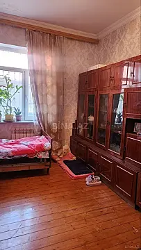 Satılır 5 otaqlı həyət evi 250 m²