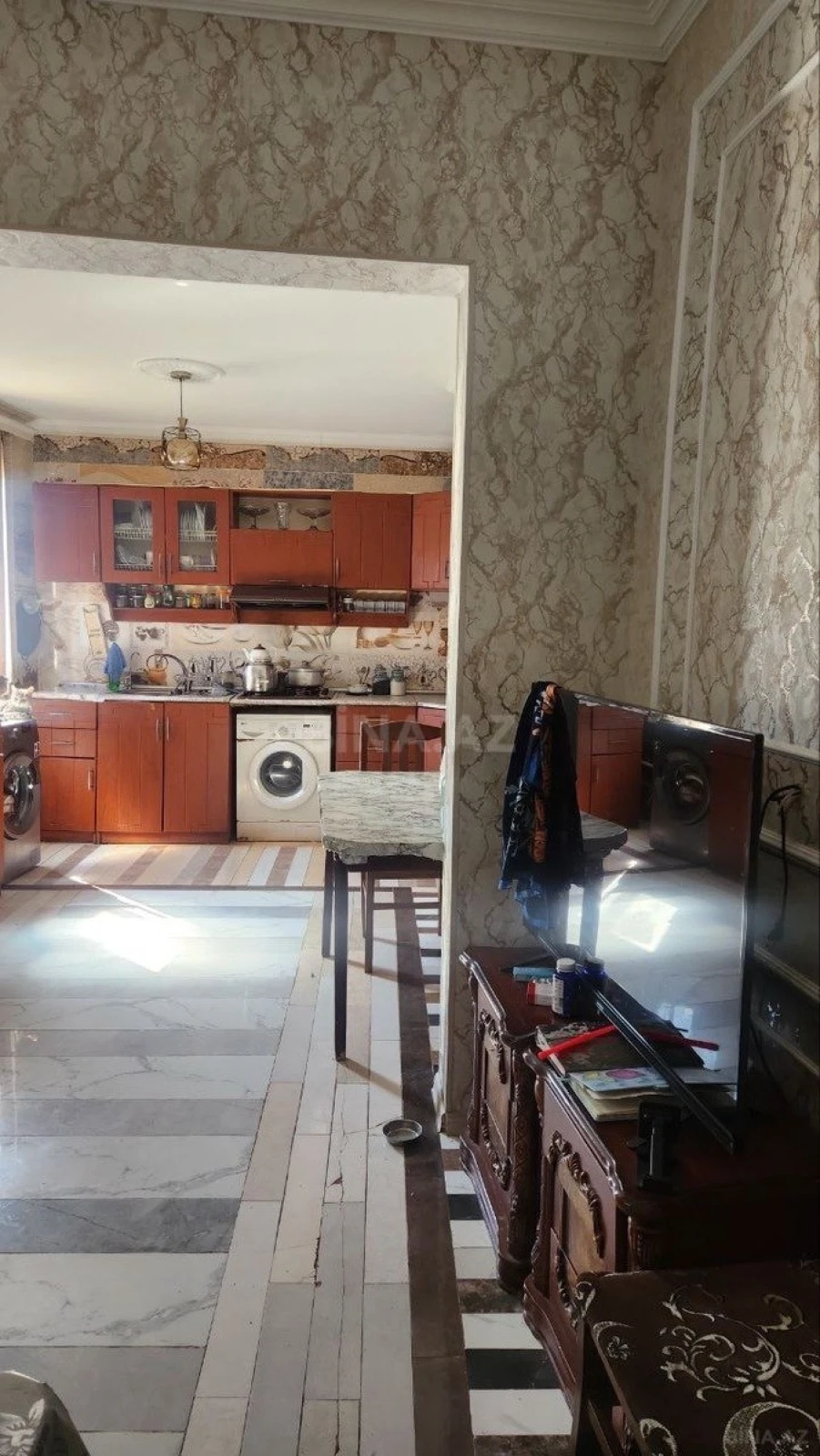 Satılır 5 otaqlı həyət evi 250 m²