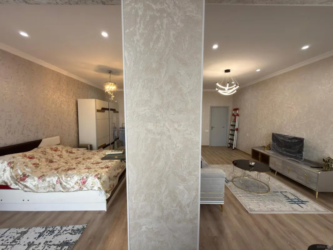 Kirayə verilir 2 otaqlı mənzil 105 m²
