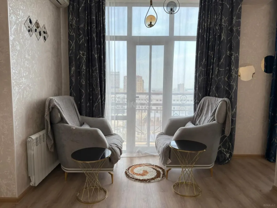 Kirayə verilir 2 otaqlı mənzil 105 m²