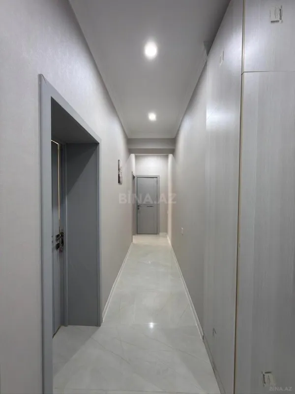 Kirayə verilir 2 otaqlı mənzil 105 m²