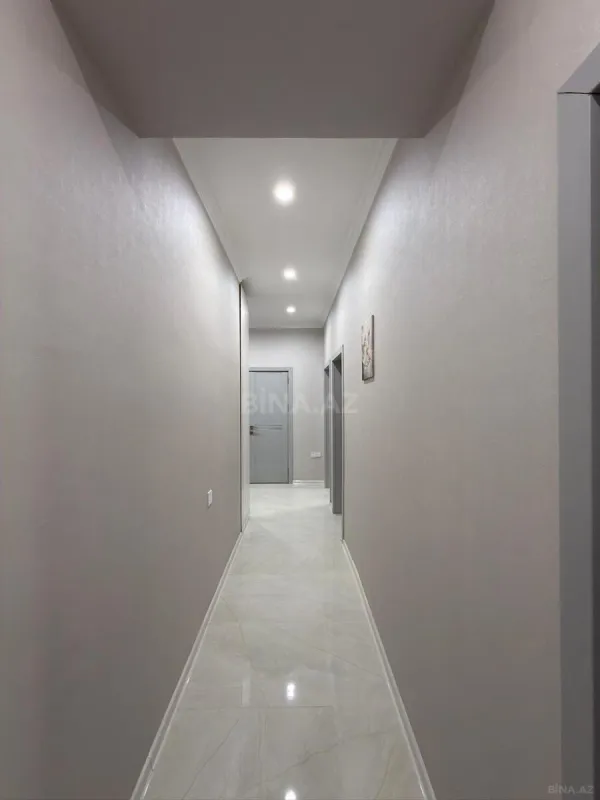 Kirayə verilir 2 otaqlı mənzil 105 m²