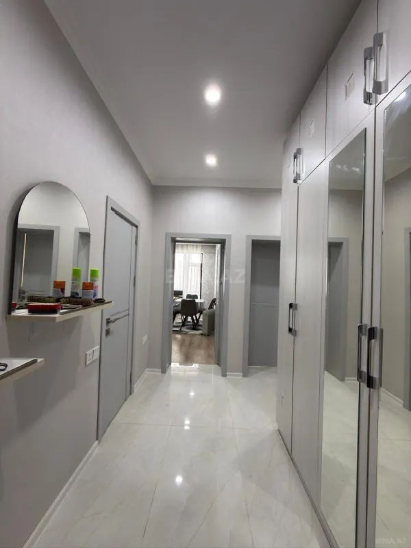 Kirayə verilir 2 otaqlı mənzil 105 m²