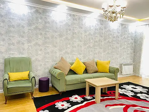 Satılır 2 otaqlı mənzil 100 m²