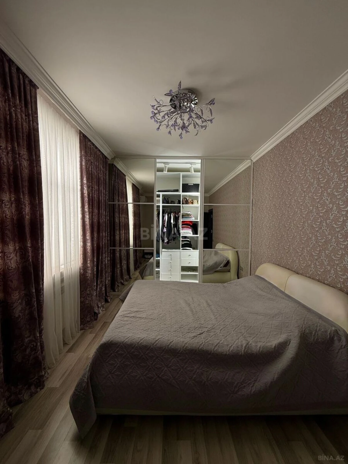 Satılır 3 otaqlı mənzil 105 m²