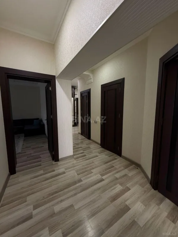 Satılır 3 otaqlı mənzil 105 m²