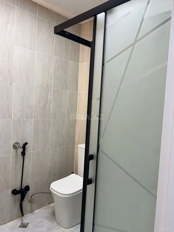 Kirayə verilir 2 otaqlı mənzil 70 m²