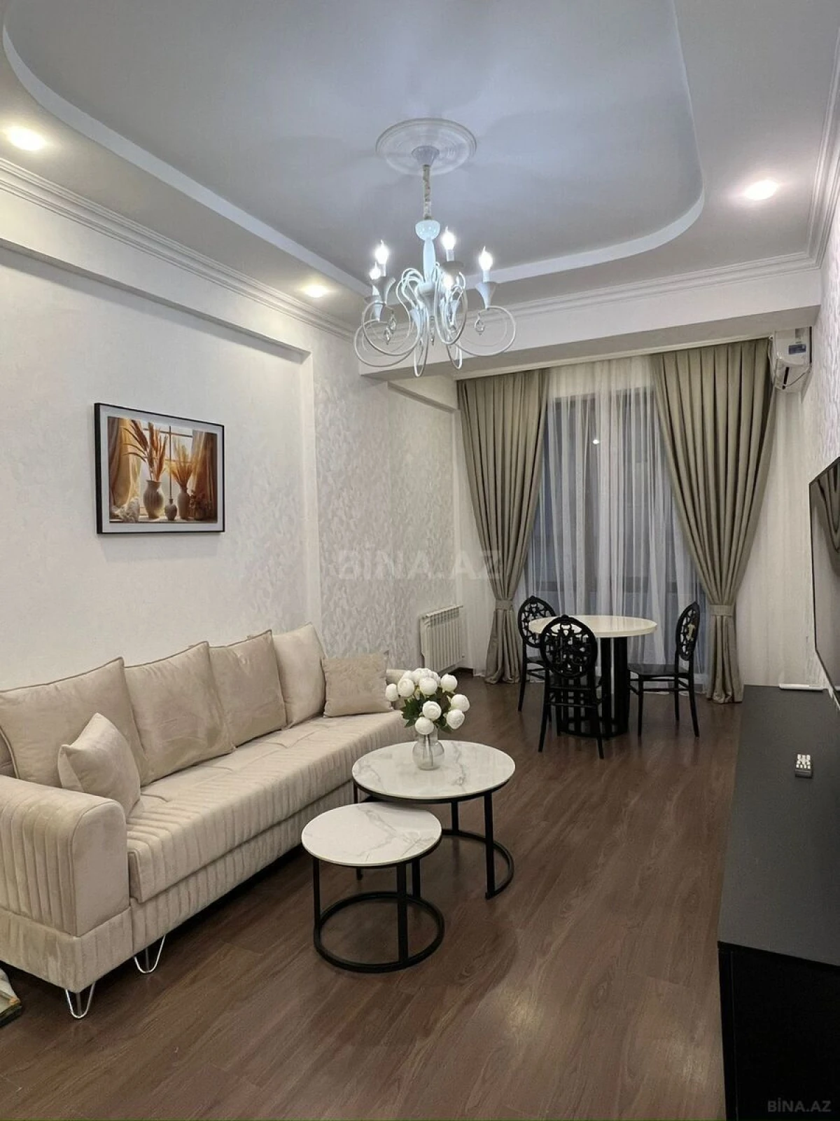 Kirayə verilir 2 otaqlı mənzil 70 m²