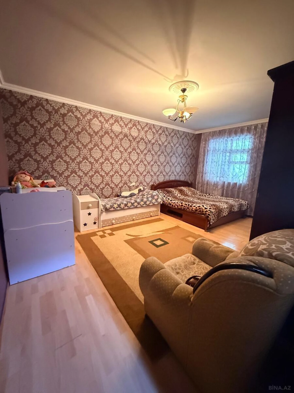 Satılır 4 otaqlı mənzil 110 m²