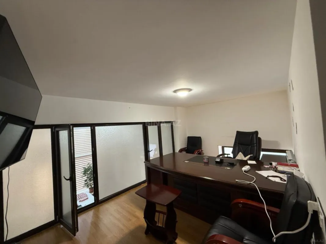 Kirayə verilir 3 otaqlı ofis 100 m²