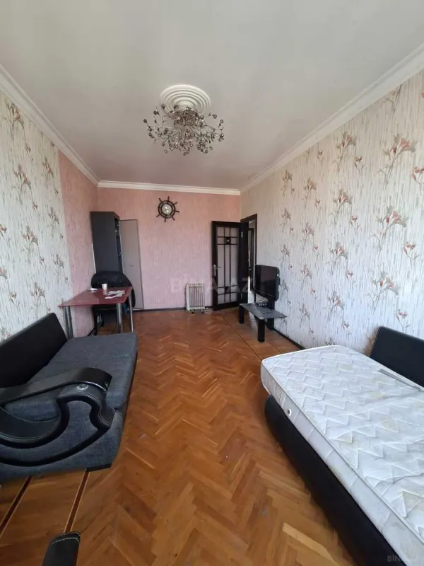 Satılır 3 otaqlı mənzil 85 m²