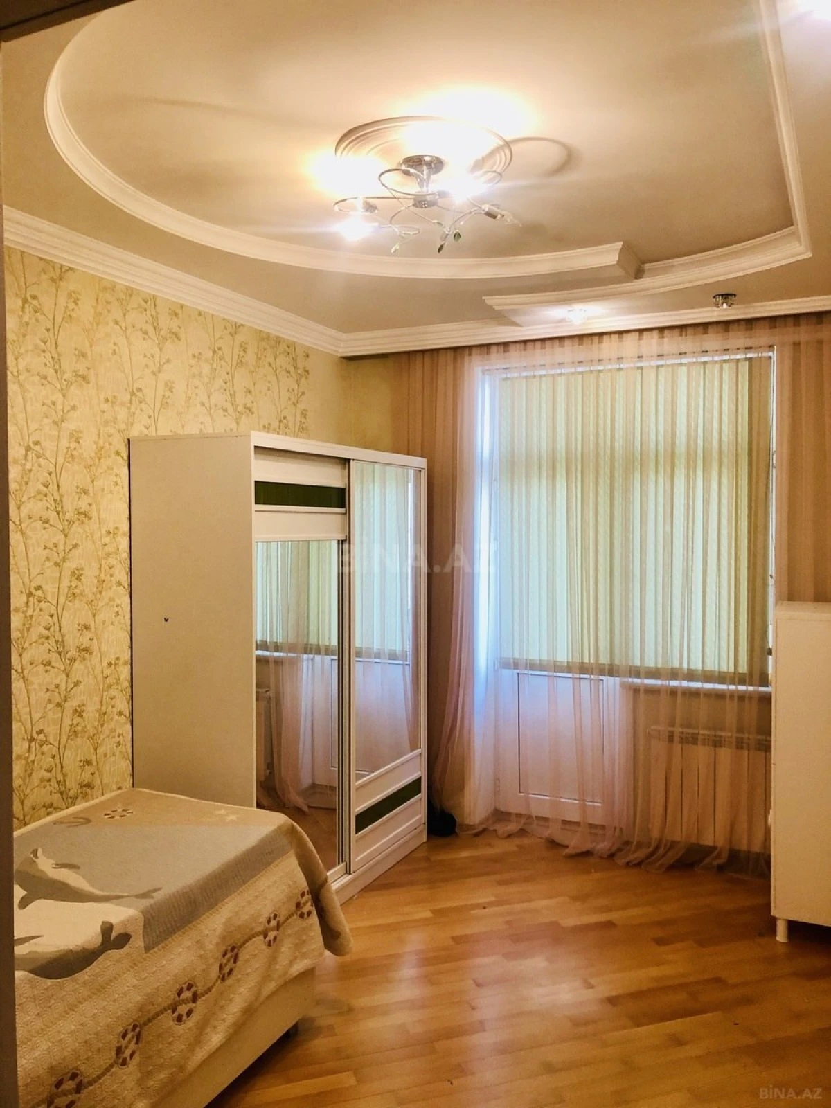 Kirayə verilir 3 otaqlı mənzil 110 m²