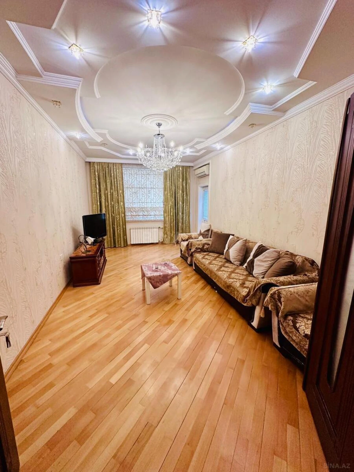 Kirayə verilir 3 otaqlı mənzil 110 m²