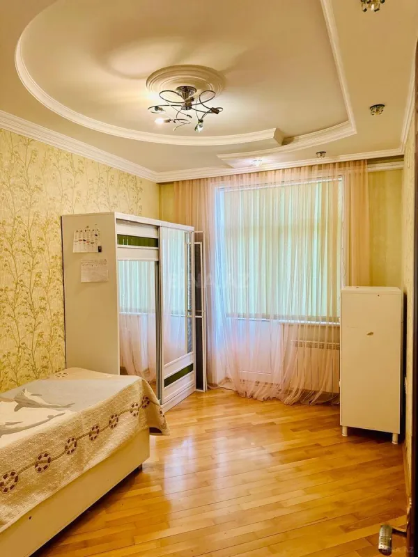 Kirayə verilir 3 otaqlı mənzil 110 m²