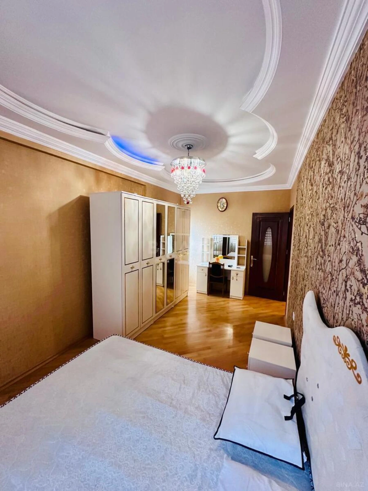 Kirayə verilir 3 otaqlı mənzil 110 m²