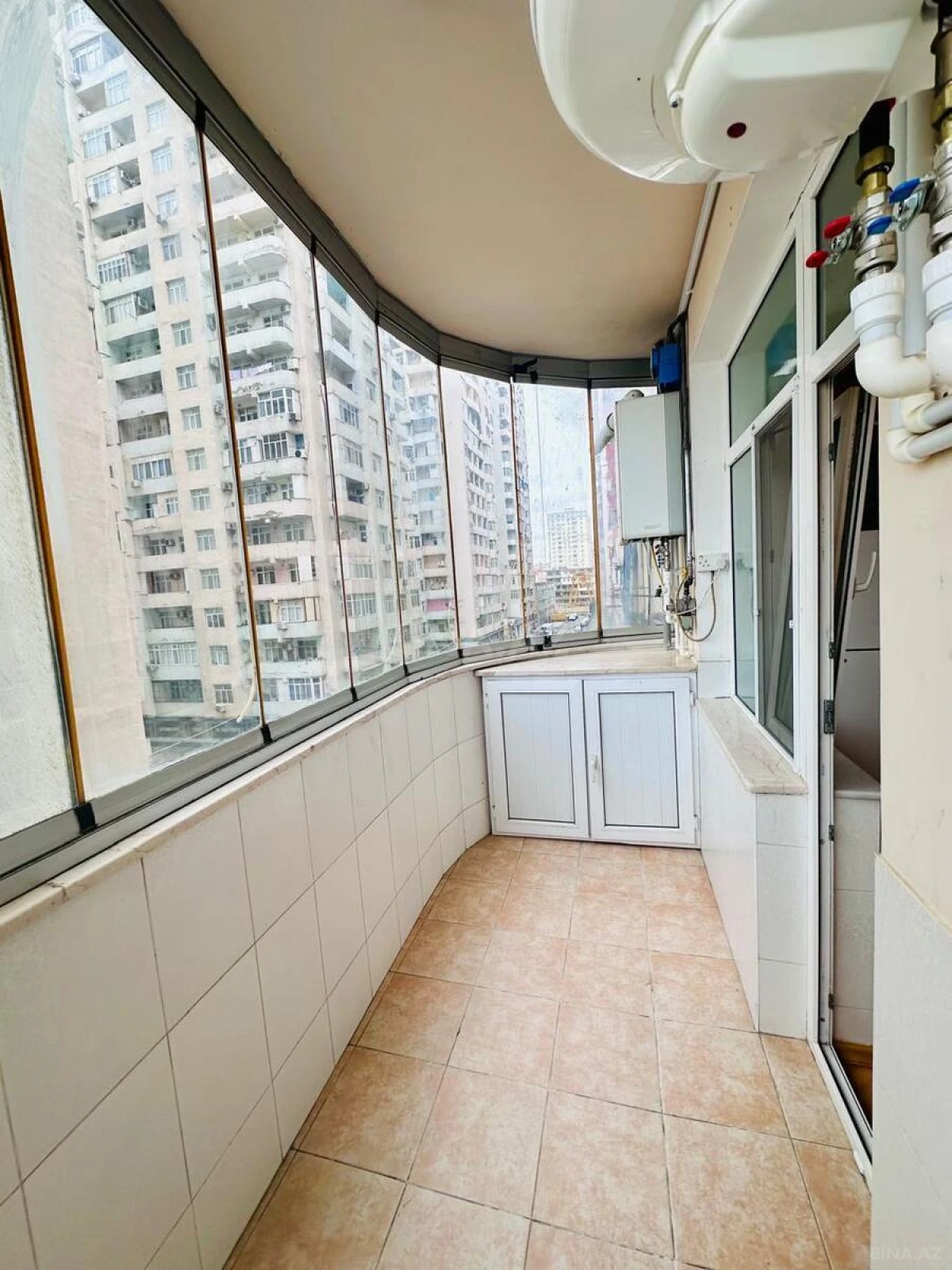 Kirayə verilir 3 otaqlı mənzil 110 m²