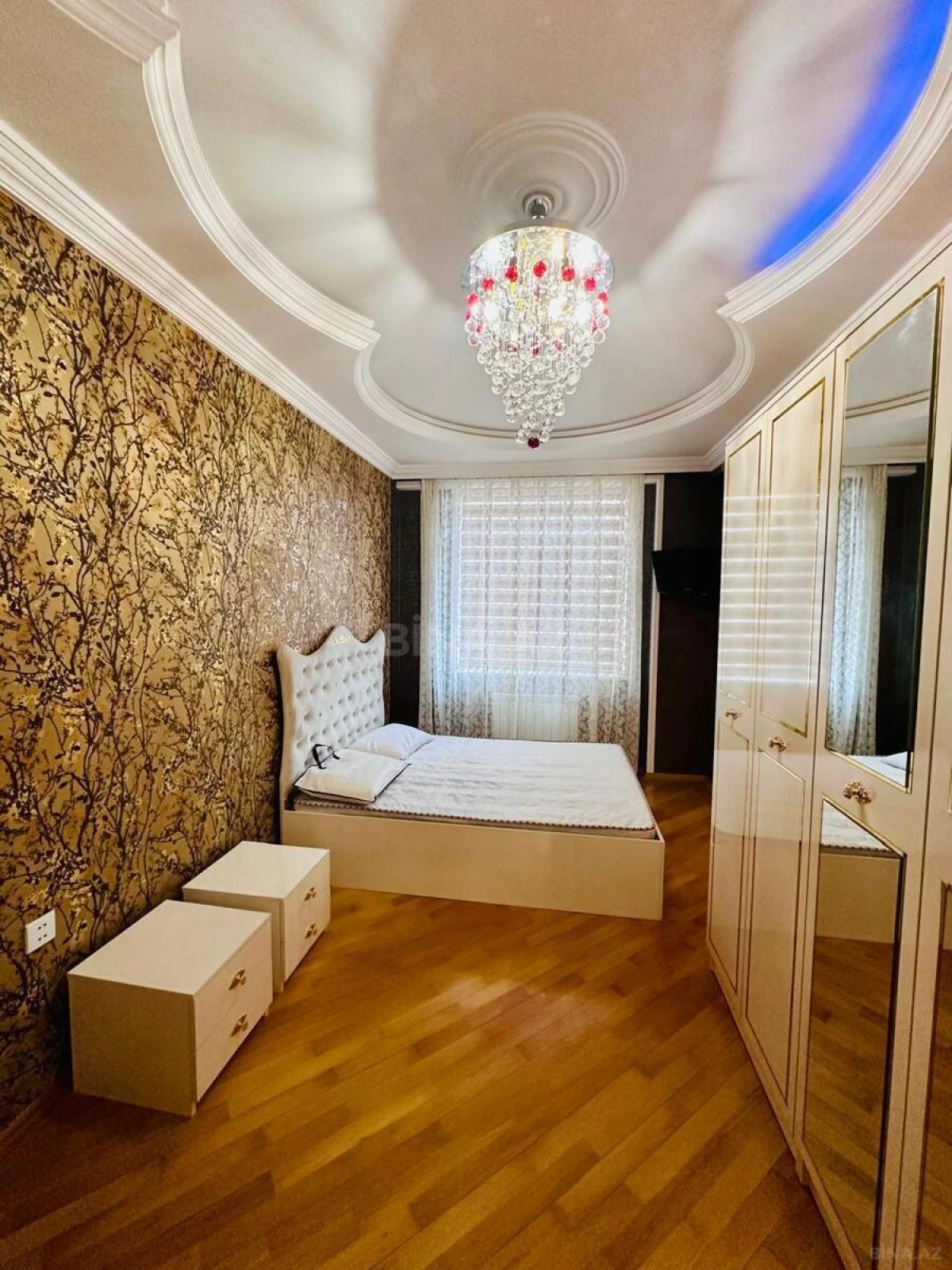 Kirayə verilir 3 otaqlı mənzil 110 m²