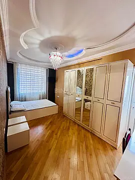 Kirayə verilir 3 otaqlı mənzil 110 m²