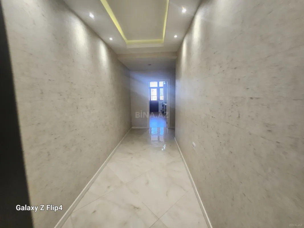 Kirayə verilir 3 otaqlı mənzil 200 m²