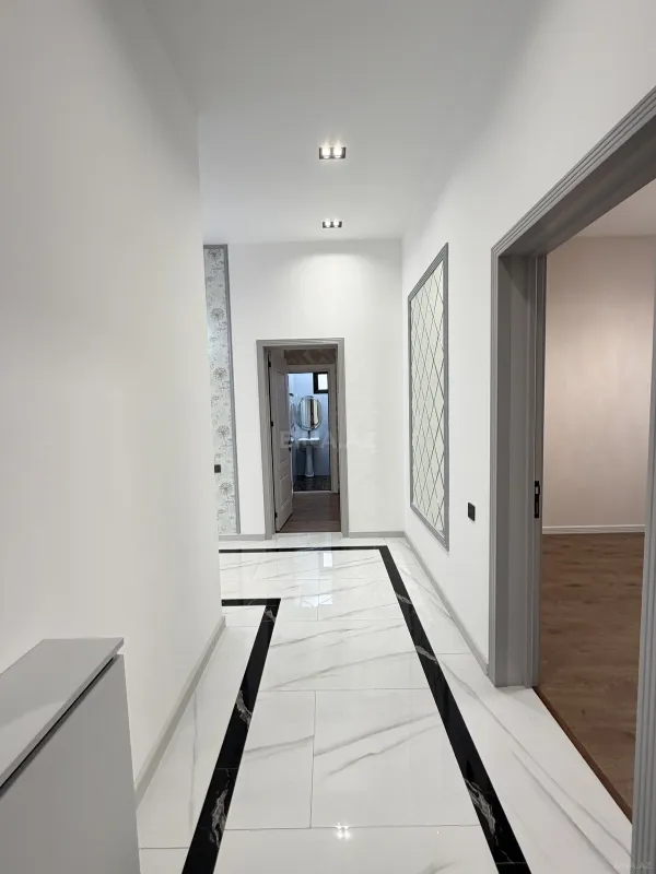 Satılır 4 otaqlı həyət evi 140 m²