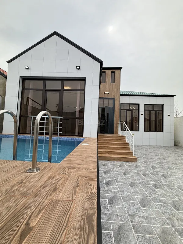 Satılır 4 otaqlı həyət evi 140 m²
