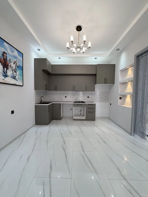 Satılır 4 otaqlı həyət evi 140 m²