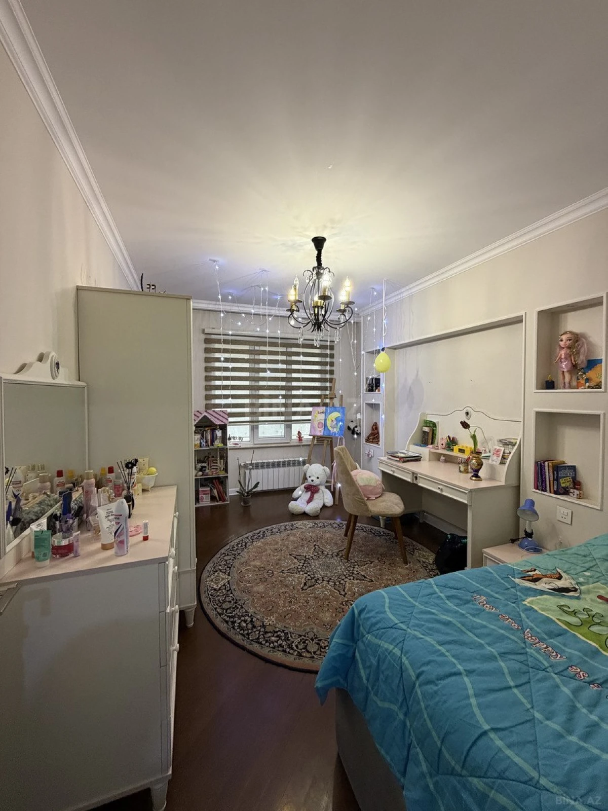 Satılır 3 otaqlı mənzil 134 m²