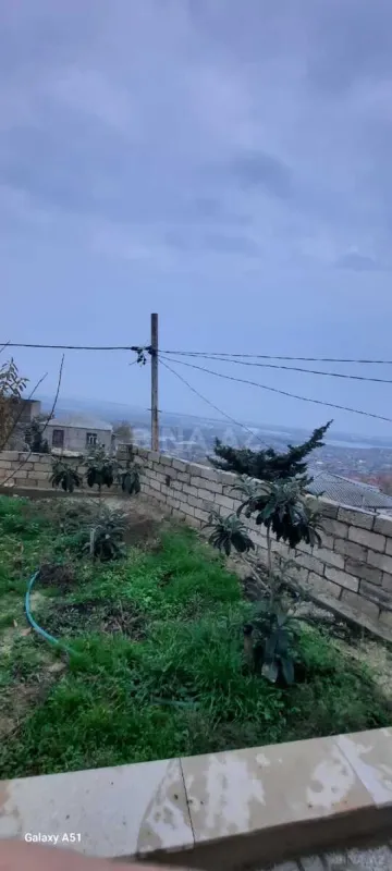 Satılır 3 otaqlı həyət evi 160 m²