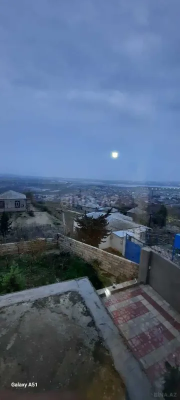 Satılır 3 otaqlı həyət evi 160 m²