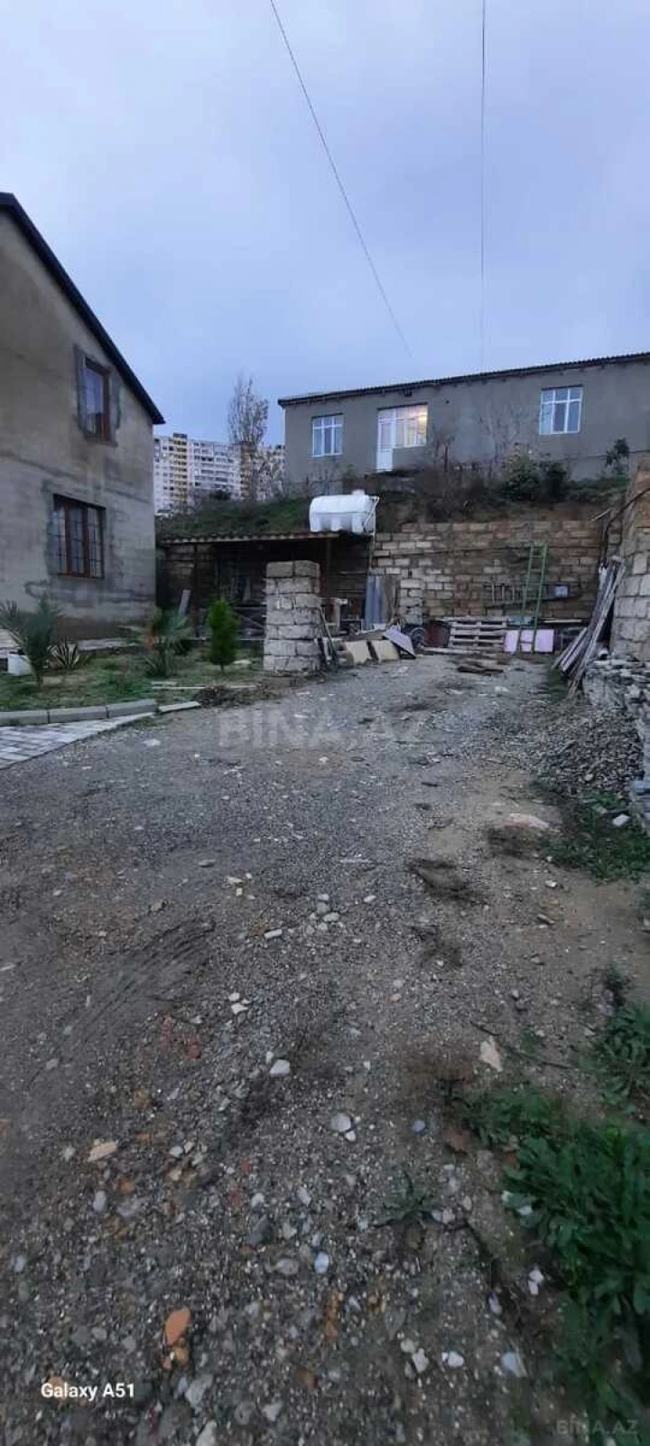 Satılır 3 otaqlı həyət evi 160 m²