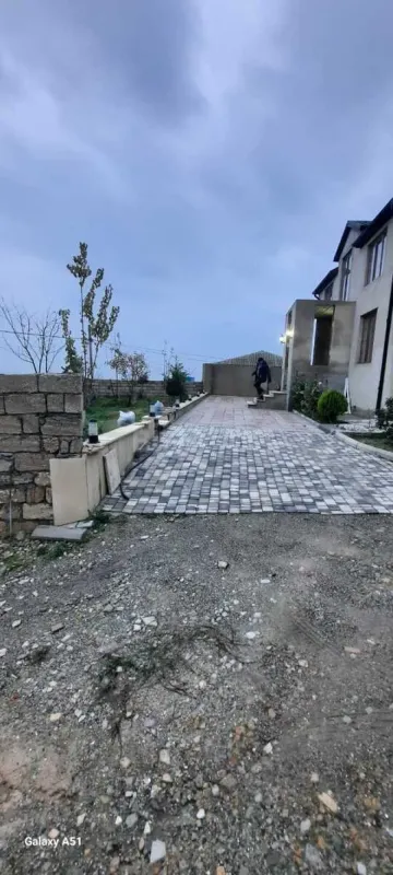 Satılır 3 otaqlı həyət evi 160 m²