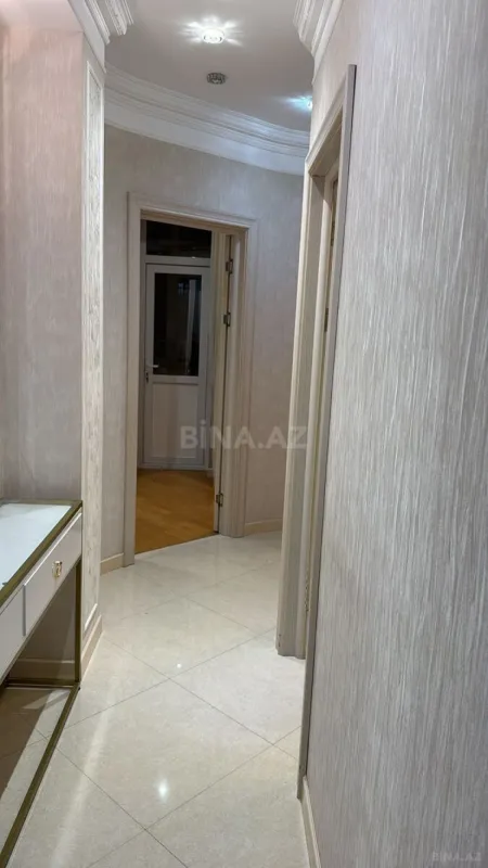 Kirayə verilir 3 otaqlı mənzil 110 m²
