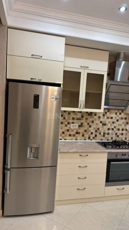 Kirayə verilir 3 otaqlı mənzil 110 m²