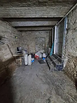 Satılır obyekt 40 m²