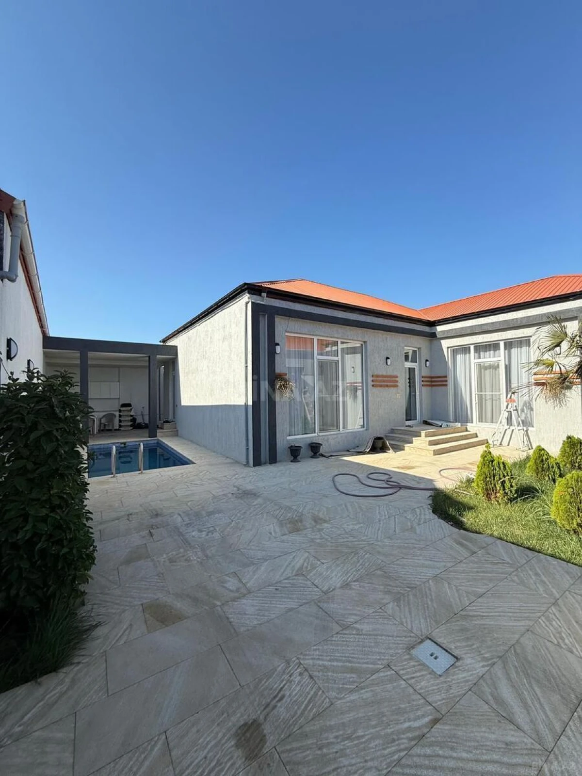 Satılır 4 otaqlı həyət evi 120 m²