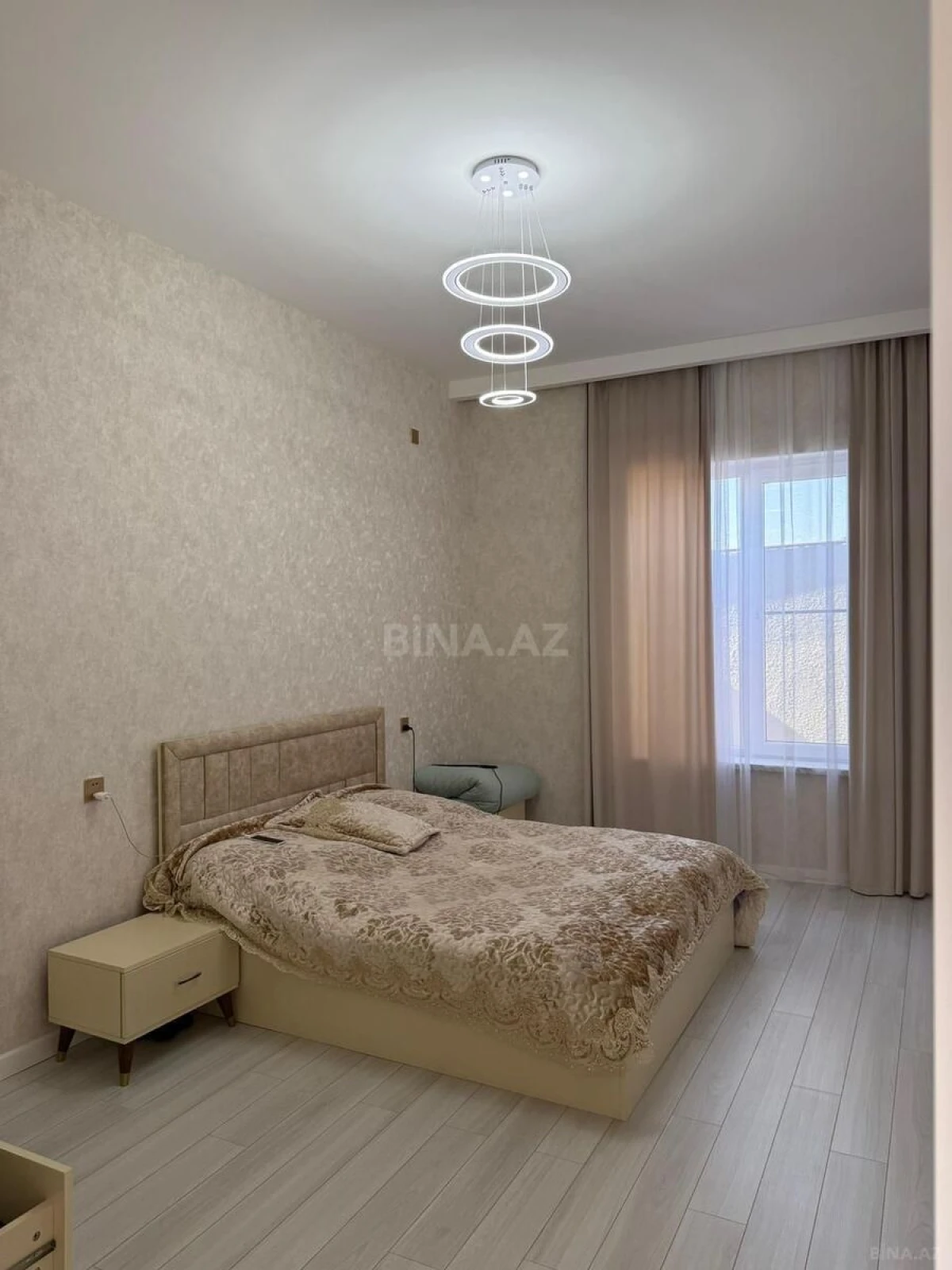 Satılır 4 otaqlı həyət evi 120 m²