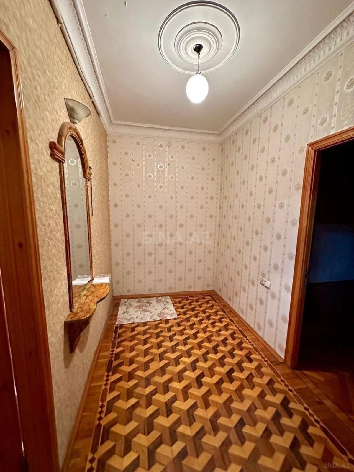 Satılır 2 otaqlı mənzil 65 m²