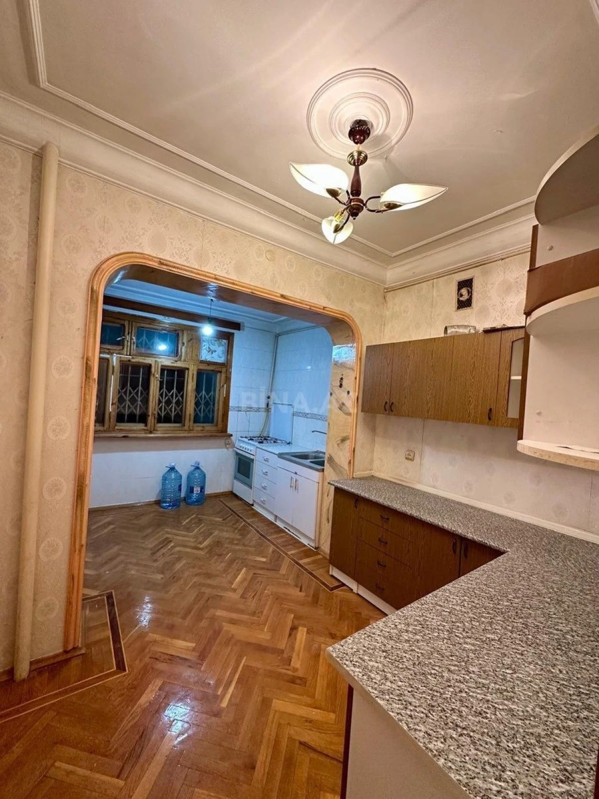 Satılır 2 otaqlı mənzil 65 m²