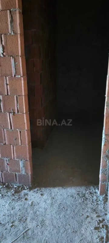 Satılır 3 otaqlı mənzil 165 m²