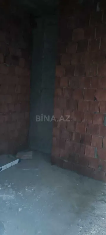 Satılır 3 otaqlı mənzil 165 m²