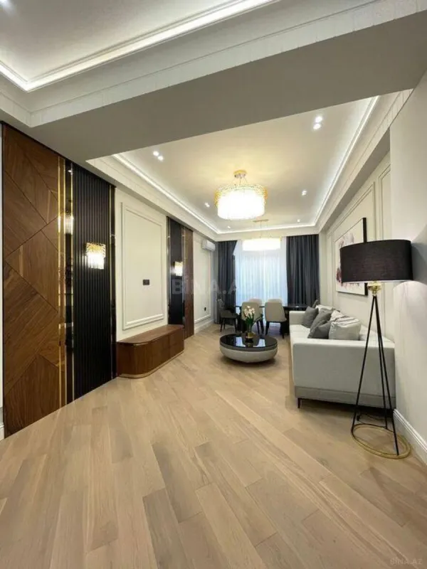 Satılır 3 otaqlı mənzil 120 m²