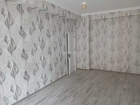 Satılır 2 otaqlı mənzil 76 m²