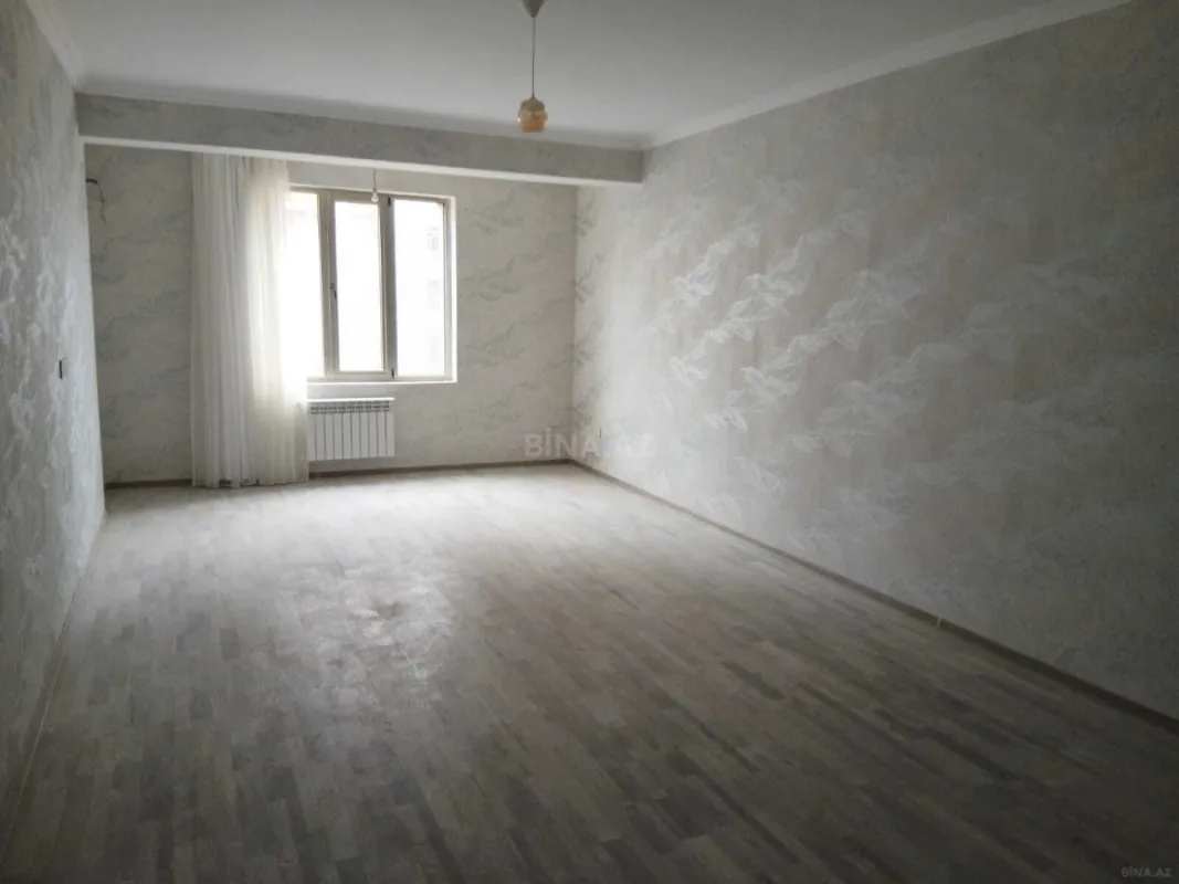 Satılır 2 otaqlı mənzil 76 m²