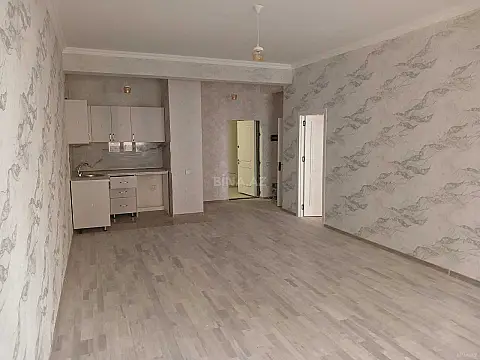 Satılır 2 otaqlı mənzil 76 m²