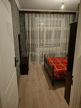 Satılır 4 otaqlı mənzil 100 m²